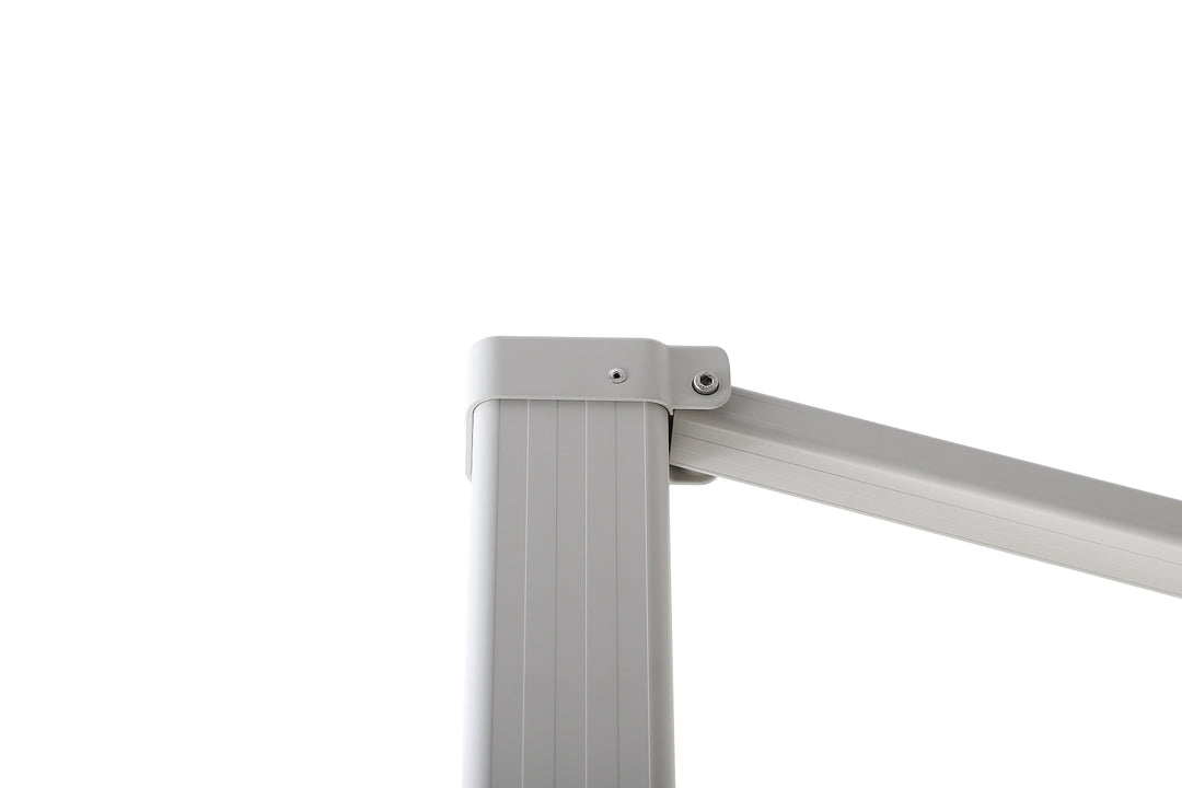 Parasol suspendu Solux 300x300 avec cadre en aluminium lin et toile Sunbrella beige
