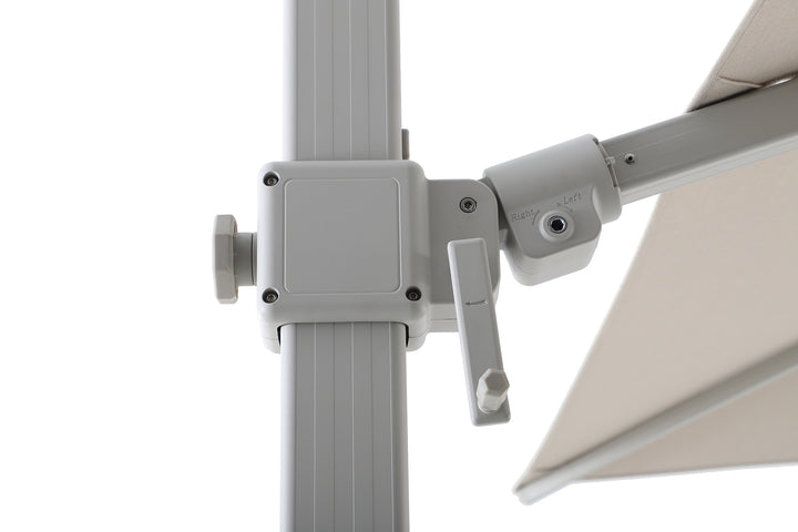 Parasol suspendu Solux 300x300 avec cadre en aluminium lin et toile Sunbrella beige