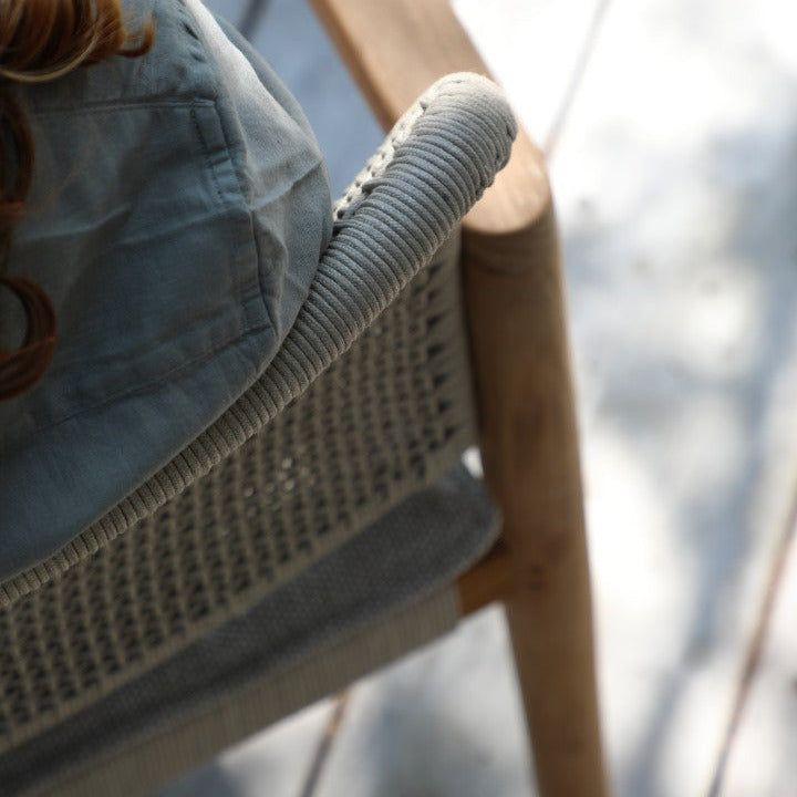 Tolo 1-seat lounge chair in teak and square woven rope