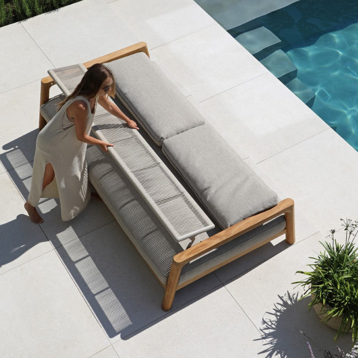 Tolo lounge set in teak and all-weather cushions
