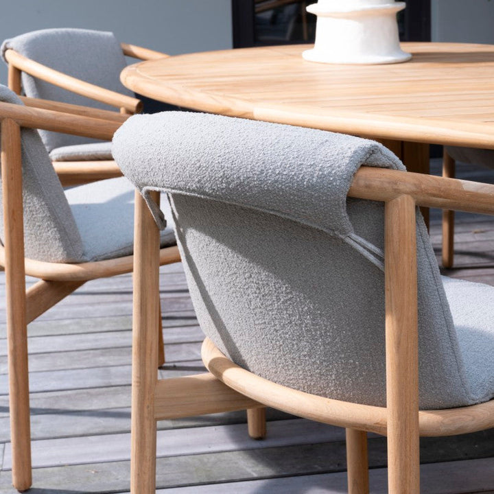 Corsica organische tuinset in teak met 6 stapelbare tess tuinstoelen