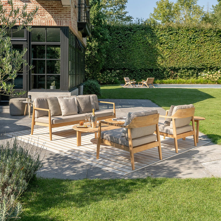 Tofino lounge set in teak and all-weather cushions