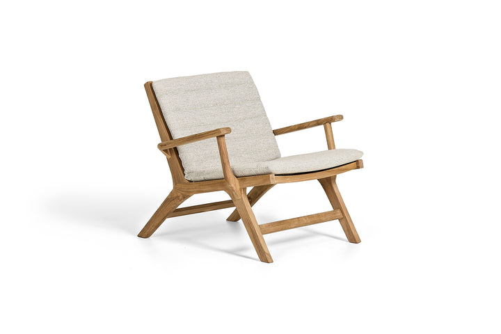 Koozy lounge chair in teak with armrests