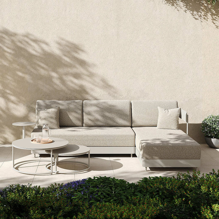 Senso lounge in beige (dune) aluminium and all-weather cushions