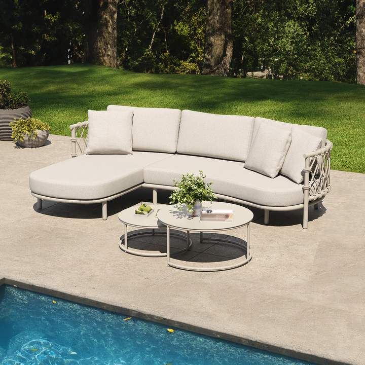 Mezzo lounge in beige (dune) aluminium and all-weather cushions
