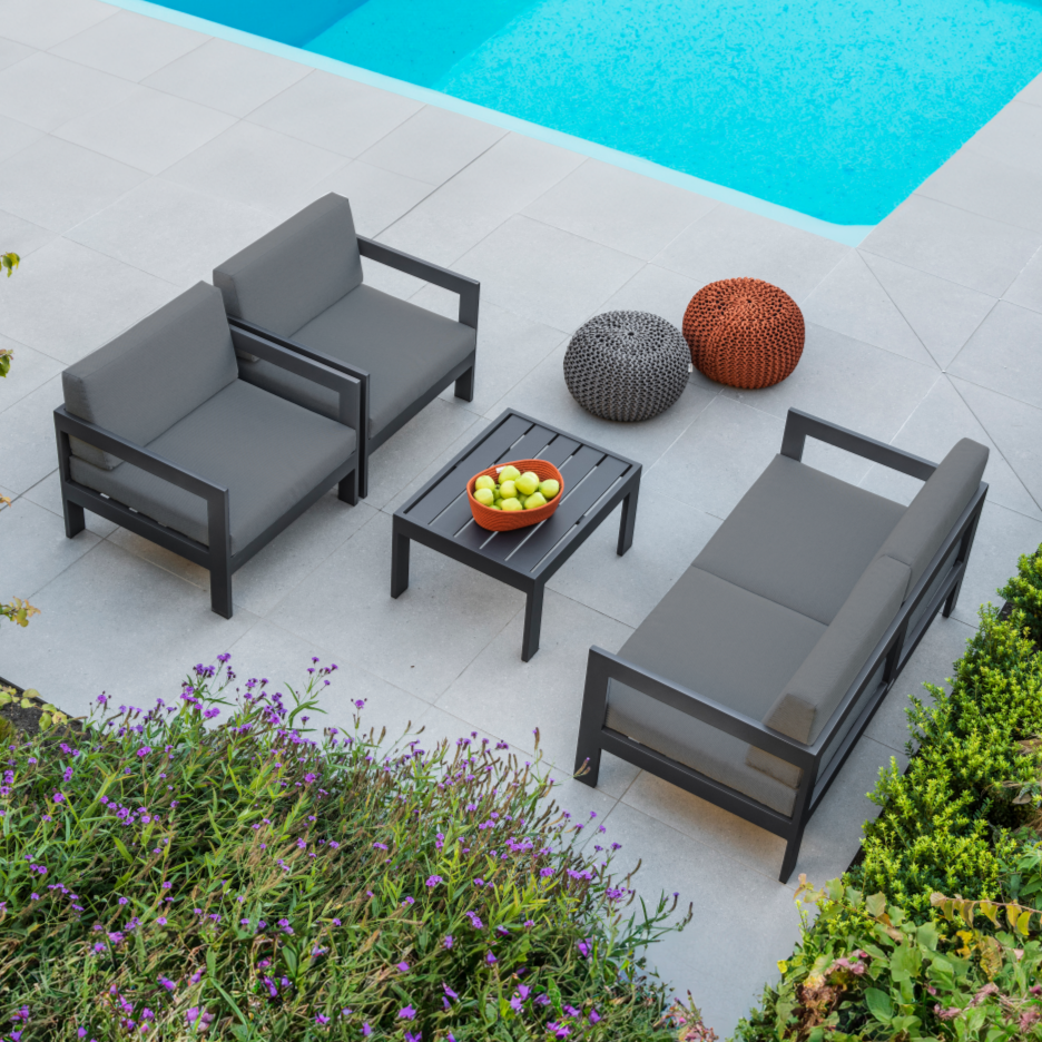 Vigo lounge set in antracite aluminum with all-weather cushions