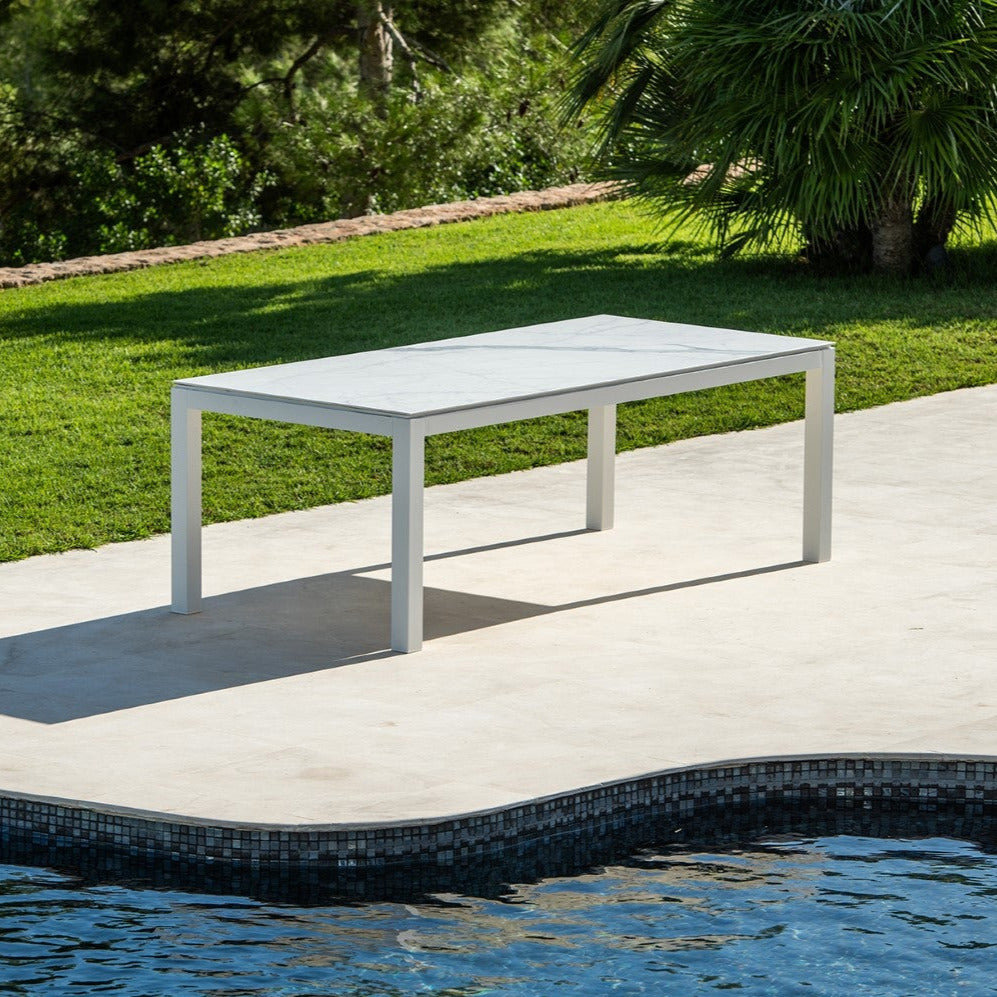 Danli tuintafel white mat 220x100